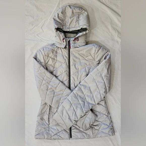 Tek Gear Warmtek Women's Silver Puffer Jacket - Picture 2 of 5